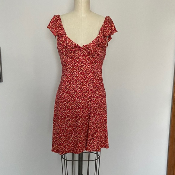NWOT: Daisy May Red Floral Ruffle Dress - Picture 4 of 7